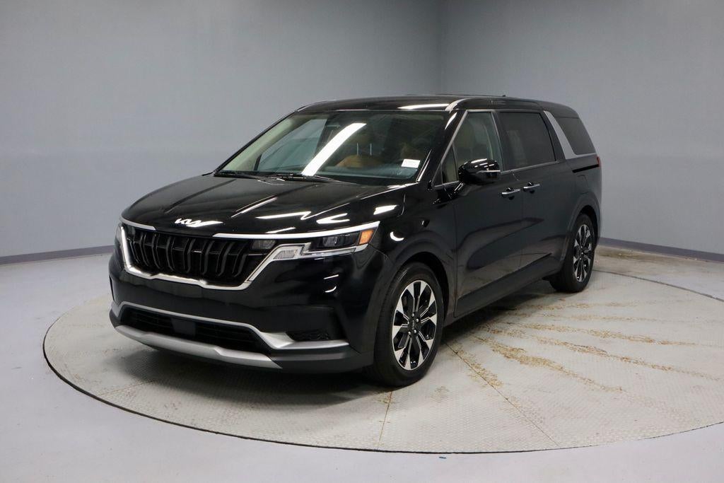 2024 Kia Carnival EX