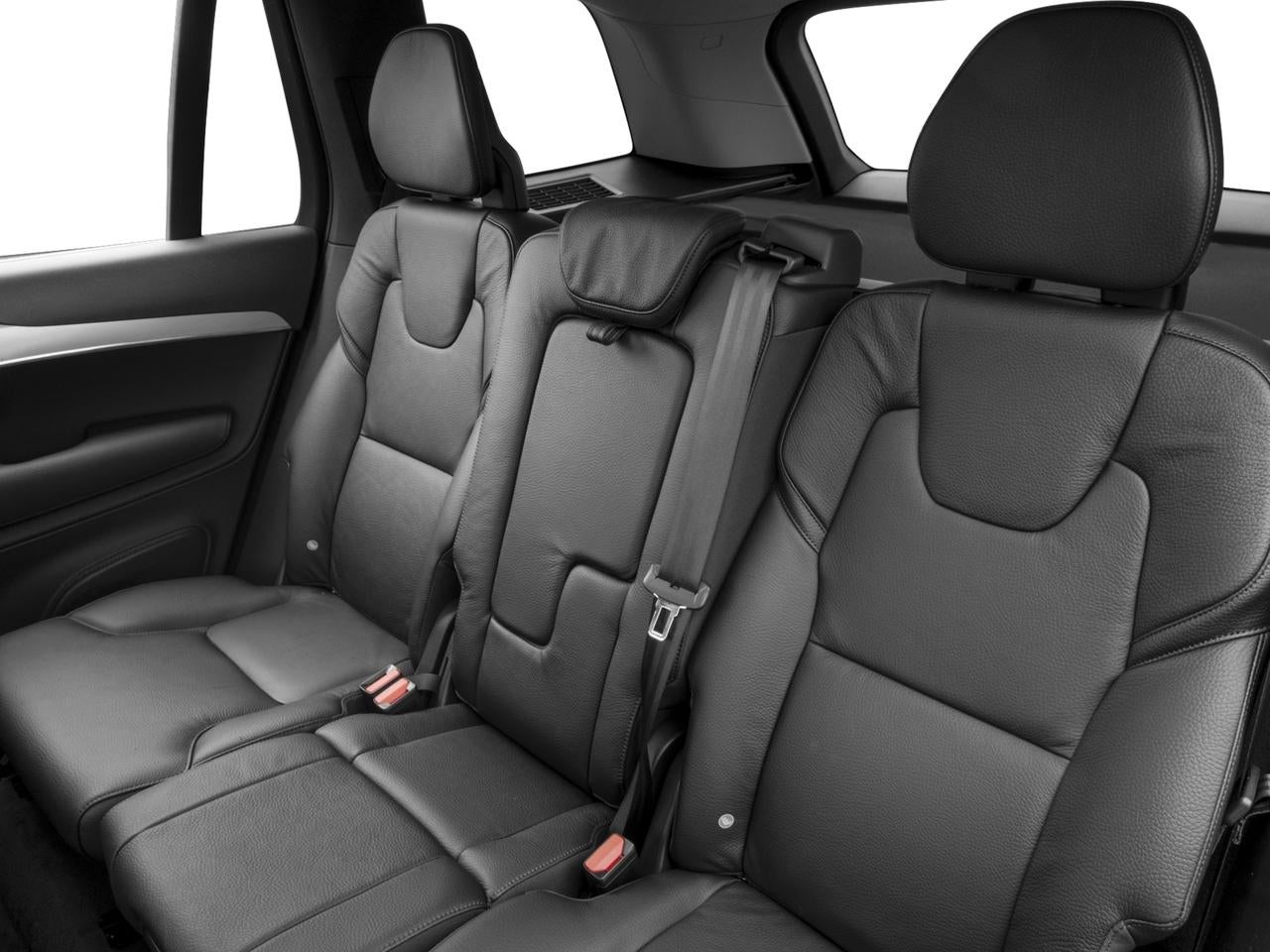 2018 Volvo XC90 T6 Momentum