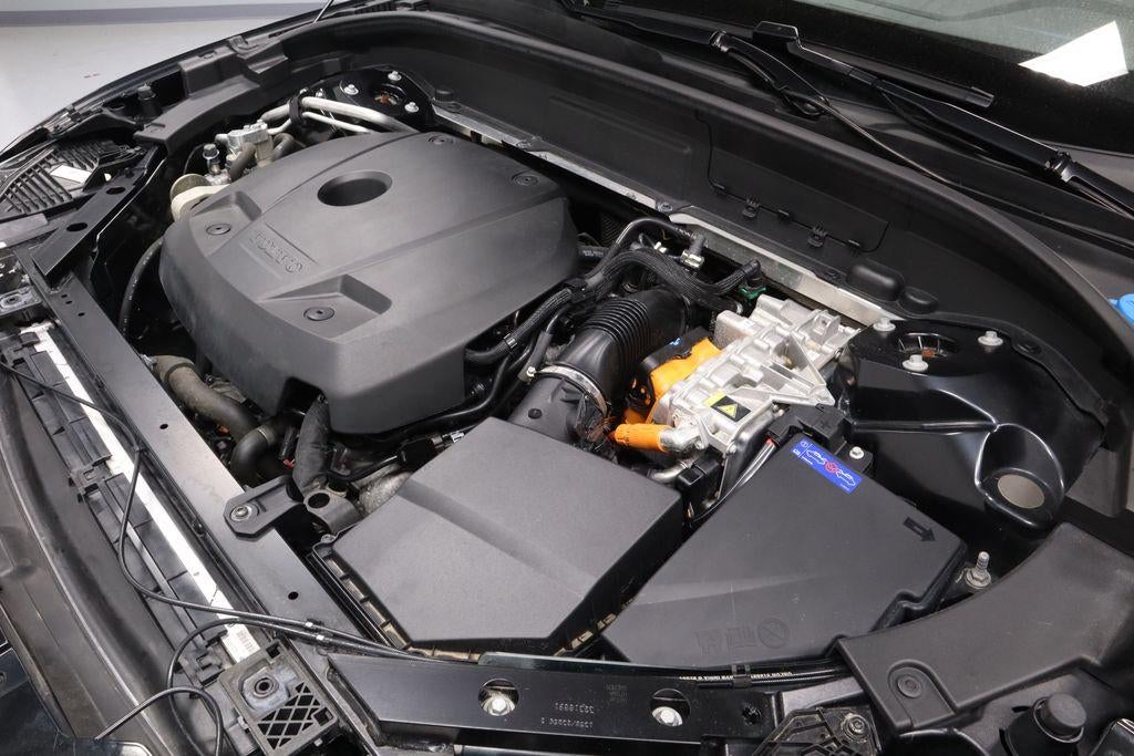 2024 Volvo XC60 Recharge Plug-In Hybrid T8 Plus Dark Theme