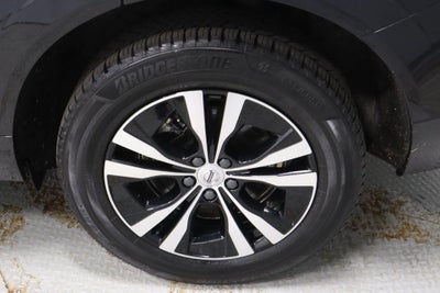 2024 Volvo XC60 Recharge Plug-In Hybrid T8 Plus Dark Theme