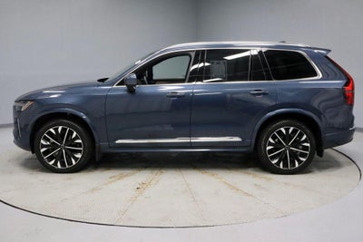2025 Volvo XC90 B5 Plus