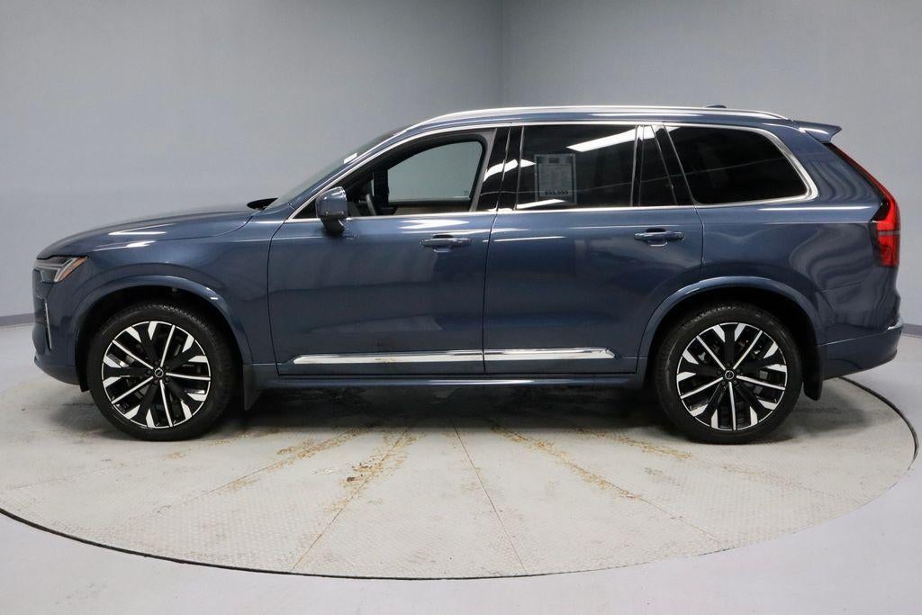 2025 Volvo XC90 B5 Plus