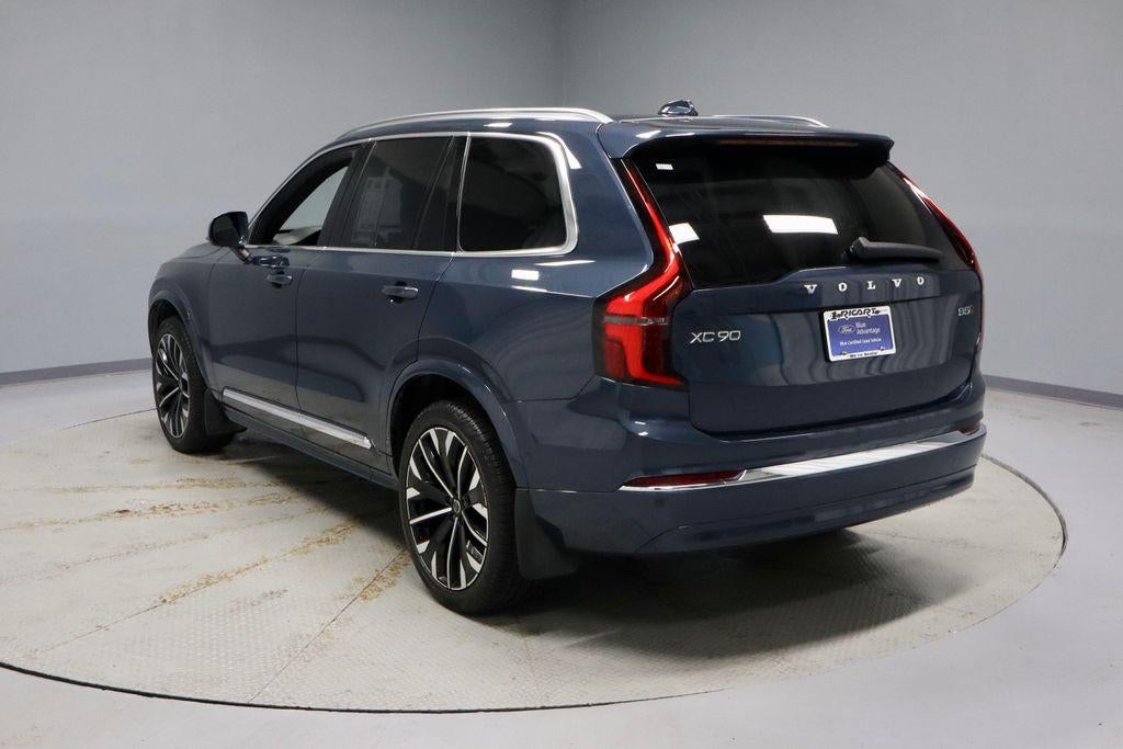 2025 Volvo XC90 B5 Plus