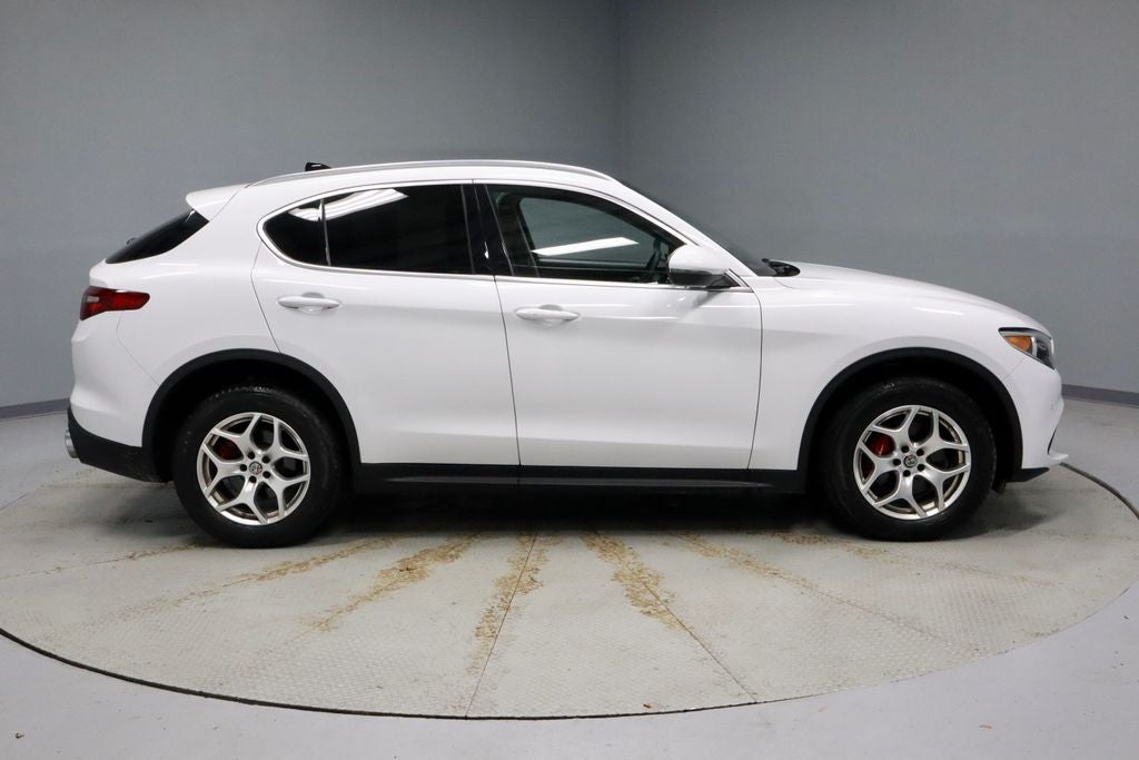 2019 Alfa Romeo Stelvio Base